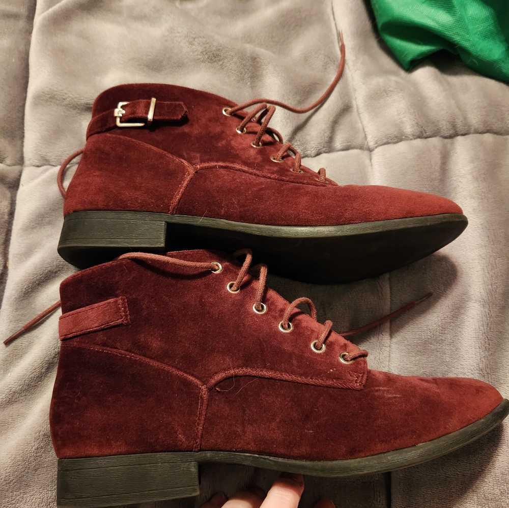 Call it Spring booties - Picture 7 of 9